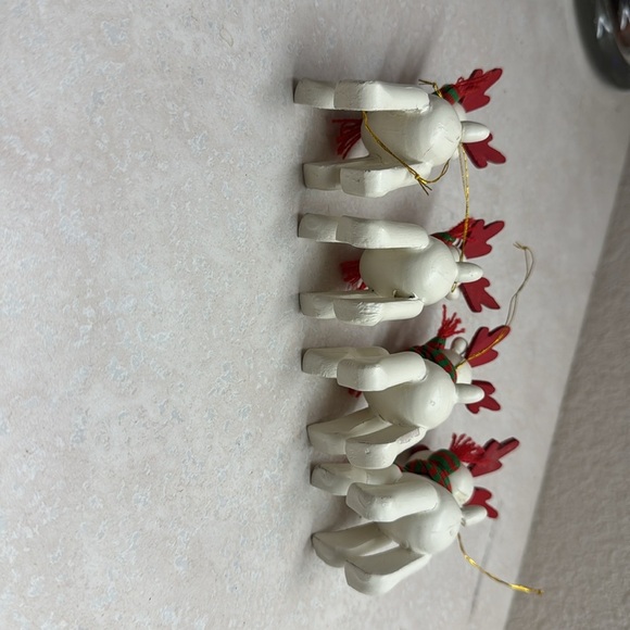 Vintage Belvedeer reindeer set of 4 ornaments by Avon GUC - Picture 7 of 7